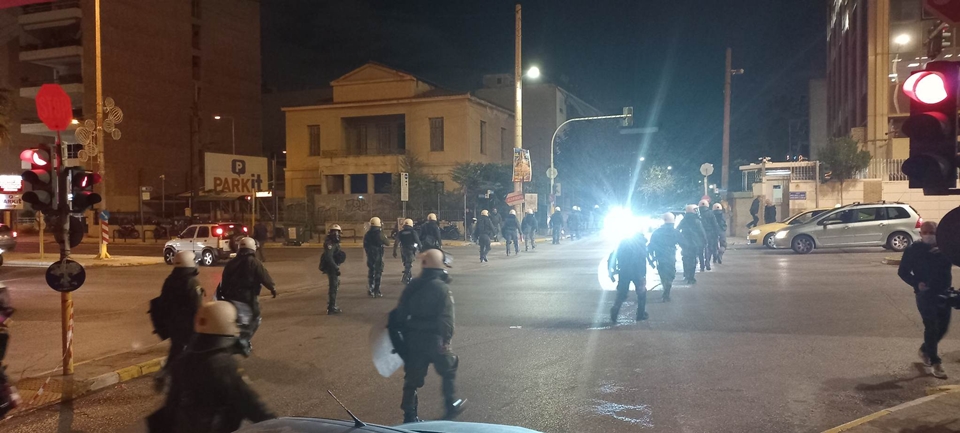 Επεισόδια στο Φάληρο πριν το ματς Ολυμπιακός – Παναθηναϊκός-15