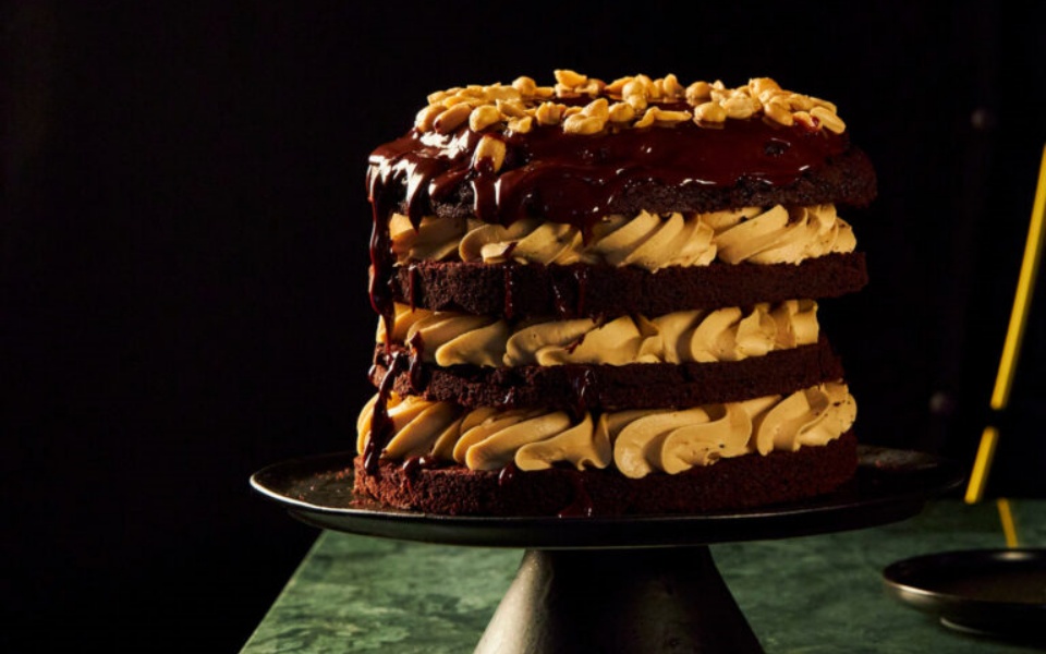 mud-cake-σοκολάτας-με-βουτυρόκρεμα-φυστικοβ-562185604