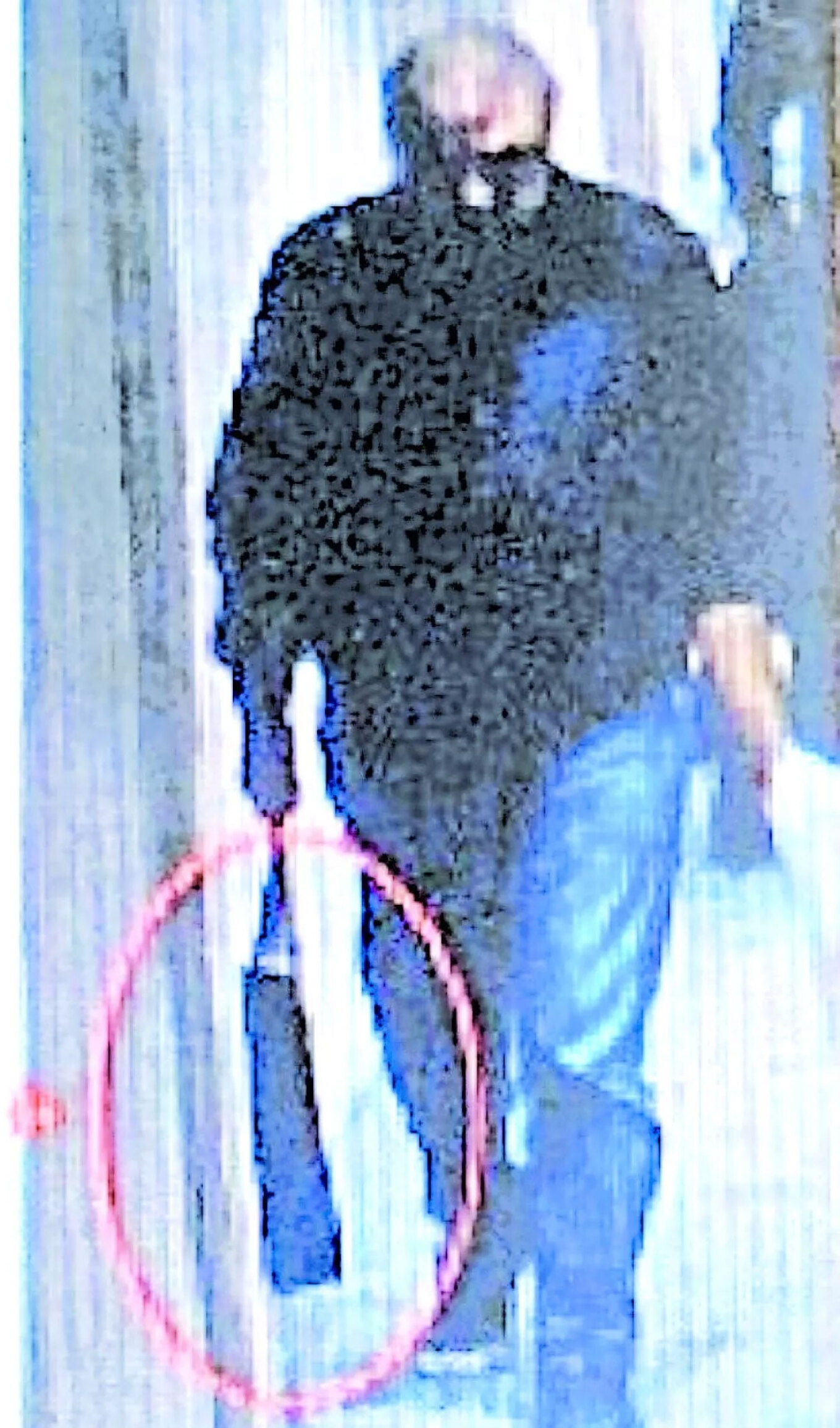 Qatargate: Φωτογραφίες ντοκουμέντο δείχνουν Τζιόρτζι και Παντσέρι να κουβαλούν βαλίτσες με χρήματα-2