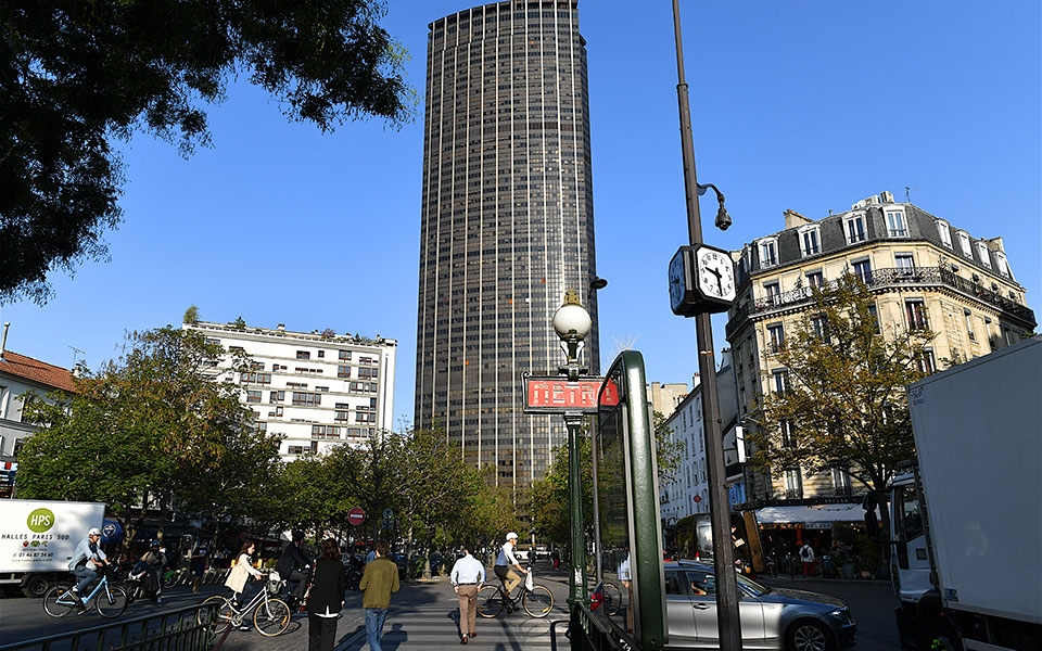 γαλλία-δύο-άστεγοι-απείλησαν-ότι-θα-αν-562209715