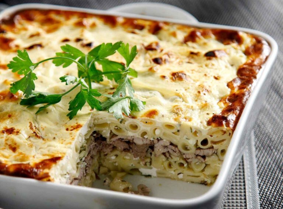 παστίτσιο-με-ψαρονέφρι-και-κρέμα-γιαο-562196275