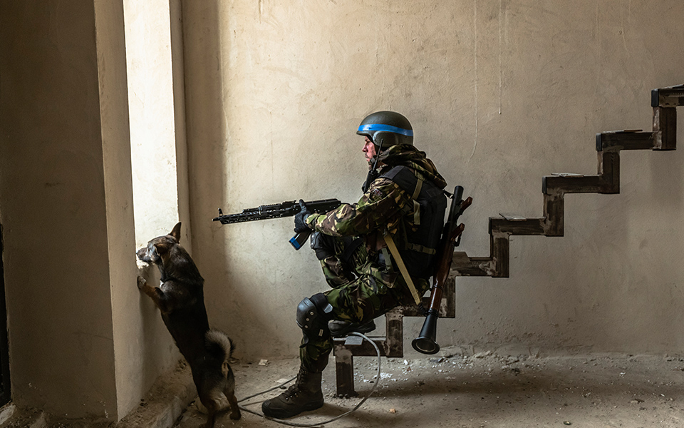 Τα καρέ του πολέμου: Οι 310 ημέρες που συγκλονίζουν τον πλανήτη-1