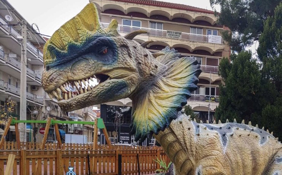 εορταστικές-εκδηλώσεις-του-δήμου-εορ-562188829