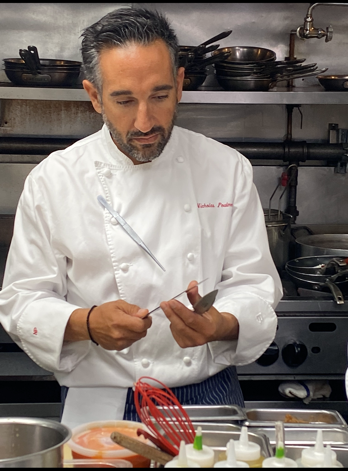 Νικ Πουλμέντης: Από τα Κύθηρα και τα παγκάκια της Νέας Υόρκης στην κατάκτηση Michelin   -3