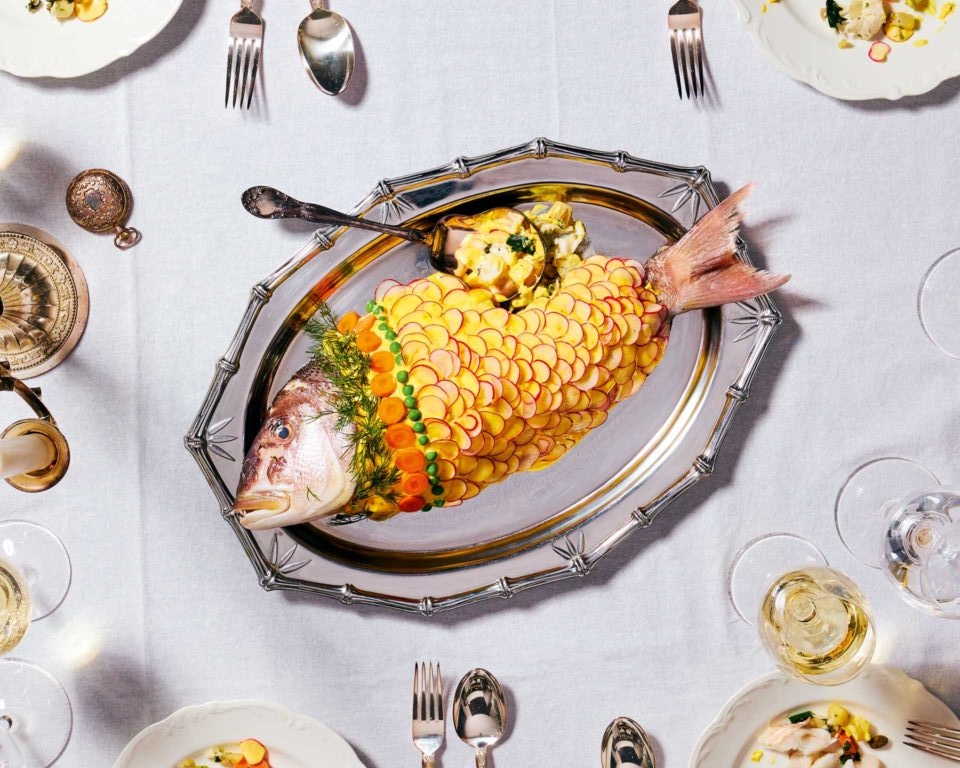 αθηναϊκή-σαλάτα-ψάρι-βραστό-με-μαγιον-562197913