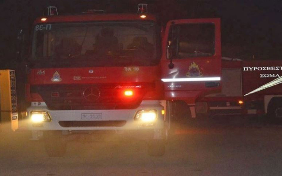 νύχτα-έντασης-με-επιθέσεις-ρομά-σε-αιγ-562176007