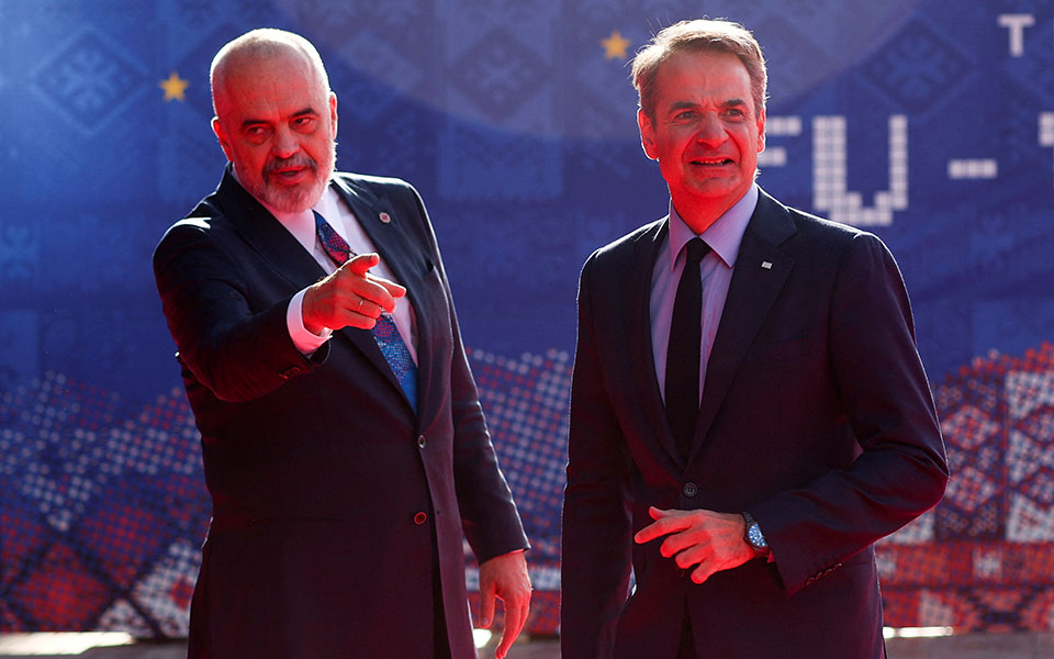 Έντι Ράμα: «Συγγνώμη» για τη δήλωση ότι «η Ελλάδα εξαπάτησε την ΕΕ»-1