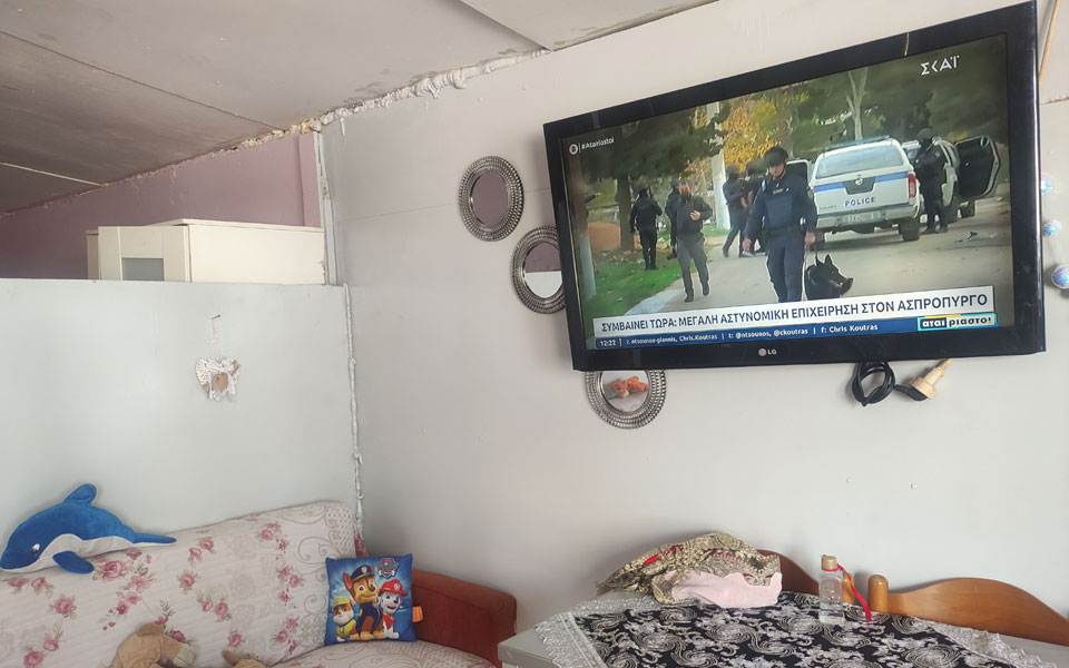 η-εύθραυστη-ζωή-των-ρομά-είναι-η-ευκ-562178827