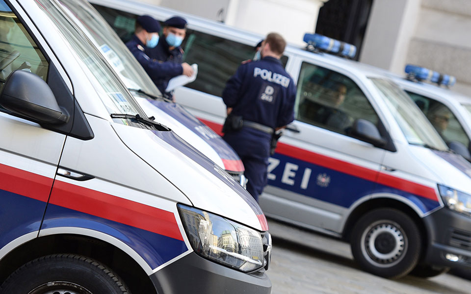 αυστρία-έλληνας-κατηγορείται-για-κατ-562193215