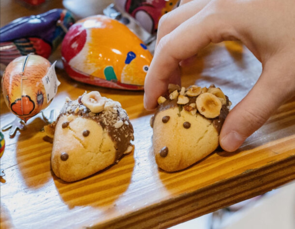 σκαντζοχοιράκια-με-σοκολάτα-γάλακτο-562206808