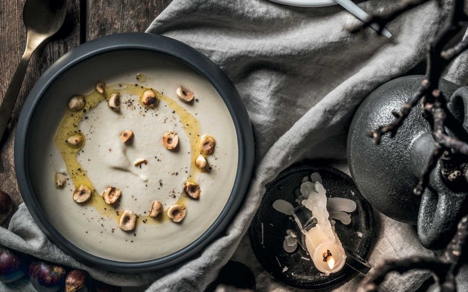 σούπα-βισισουάζ-με-σελινόριζα-και-μαν-562185628