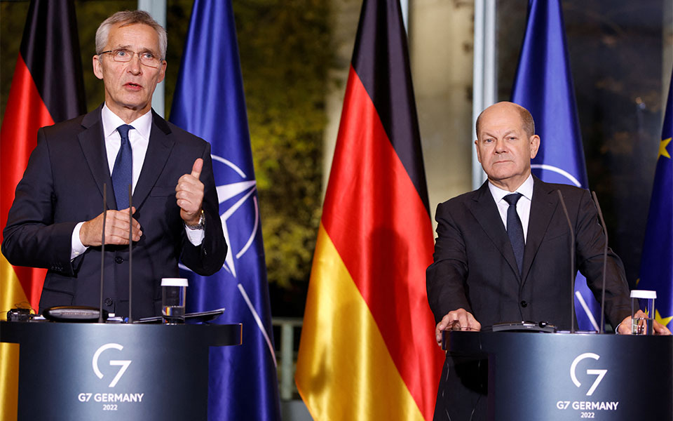 σολτς-στόλτενμπεργκ-για-ουκρανία-to-nato-562165720