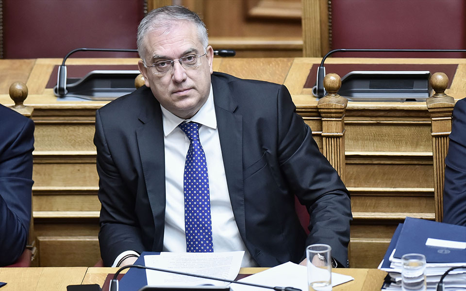 θεοδωρικάκος-στη-νέα-σμύρνη-έπρεπε-να-562196314