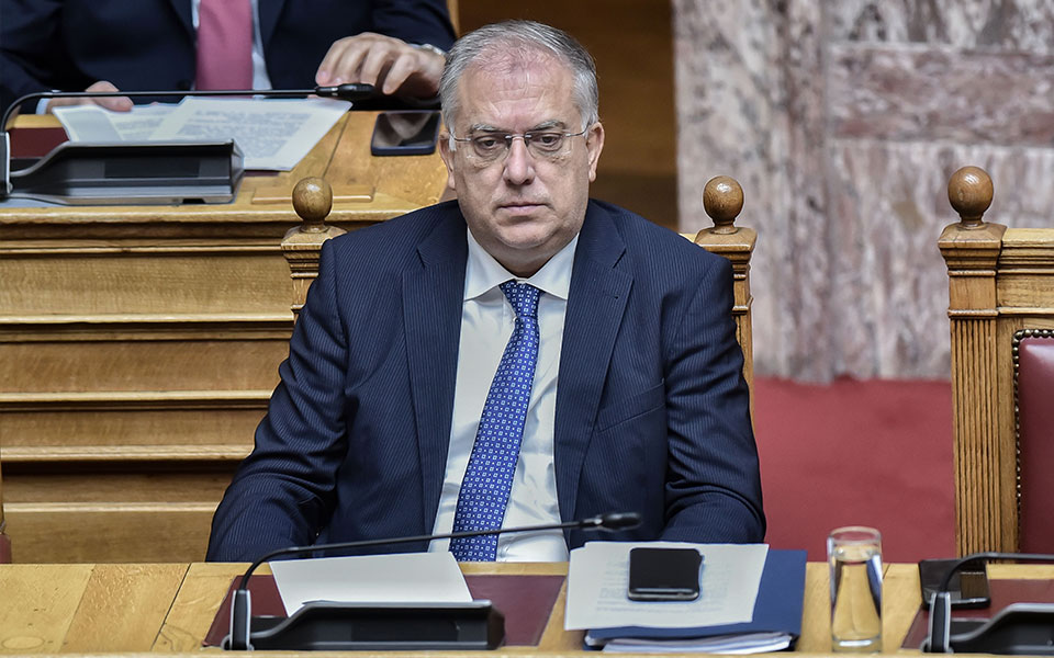 θεοδωρικάκος-για-πυροβολισμό-16χρονου-562174942