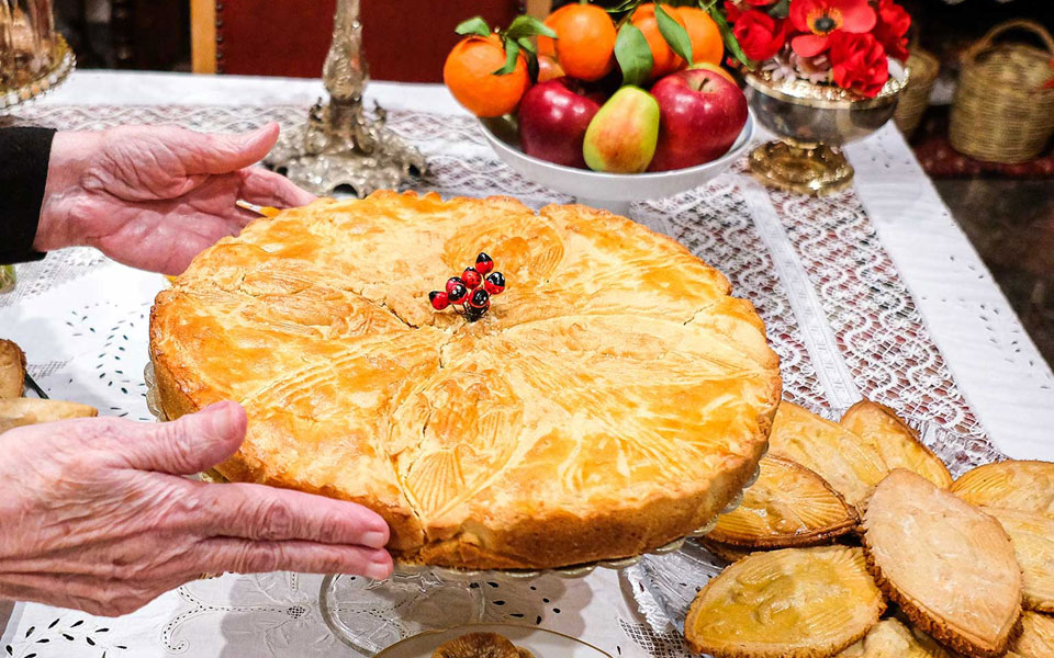 τριφτή-βασιλόπιτα-η-παλαιότερη-πρωτο-562192663