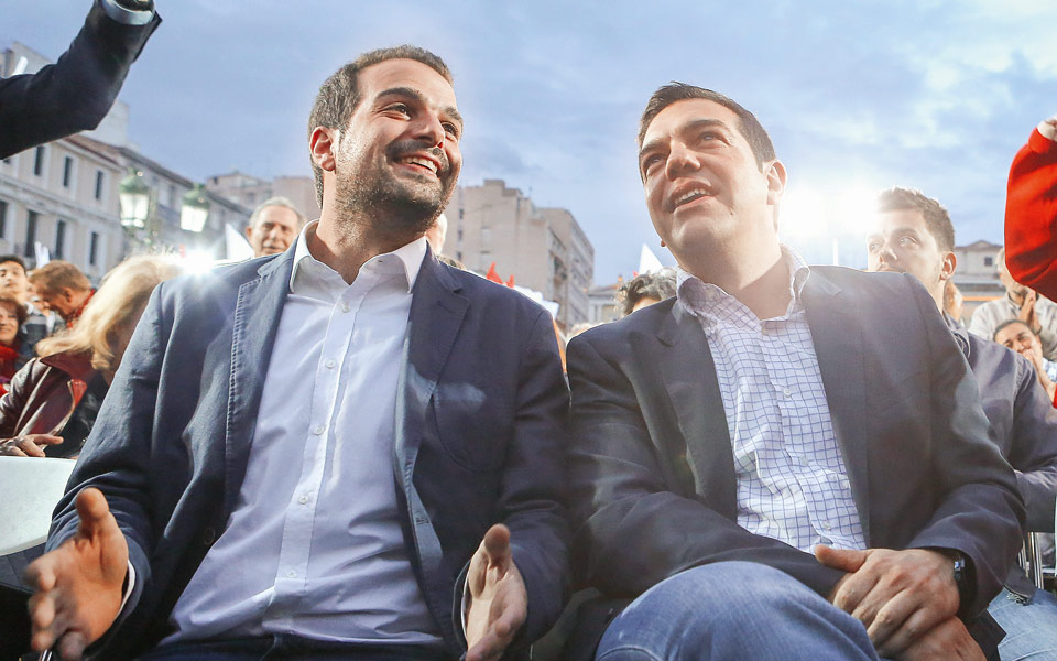 στην-κουμουνδούρου-ζυγίζουν-το-σενάρ-562180708