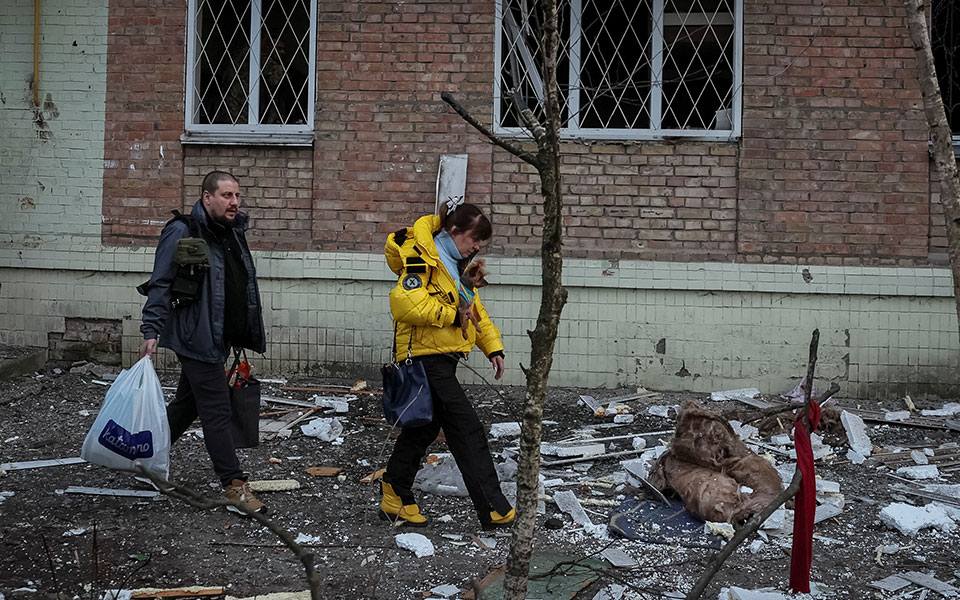 ουκρανία-ένας-νεκρός-από-ρωσικές-πυρα-562210105