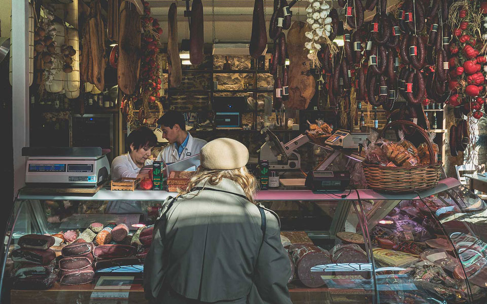 από-αυτά-τα-deli-ξεκινούν-τα-καλύτερα-γιορ-562174963