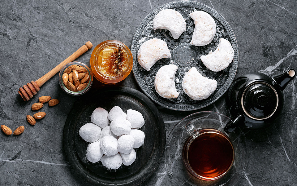 τα-γιορτινά-γλυκά-των-ελλήνων-μαζί-με-12-562191904