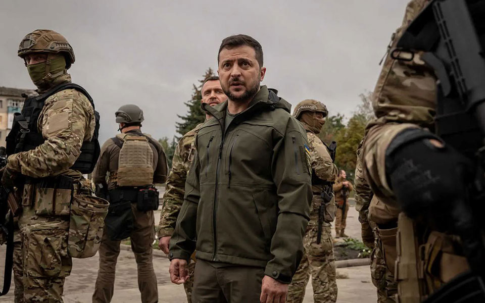 μπάιντεν-σε-ζελένσκι-θα-σταθούμε-στο-π-562196884