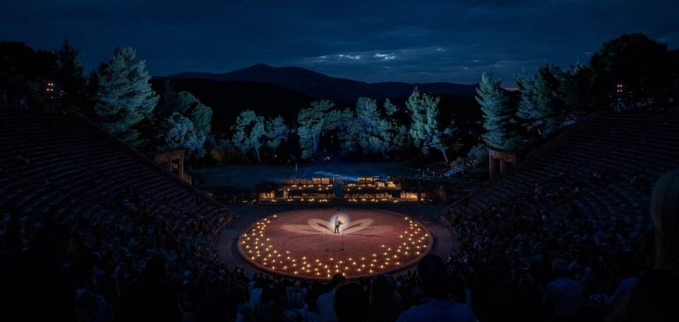 το-φεστιβάλ-αθηνών-και-επιδαύρου-στρέ-562244272