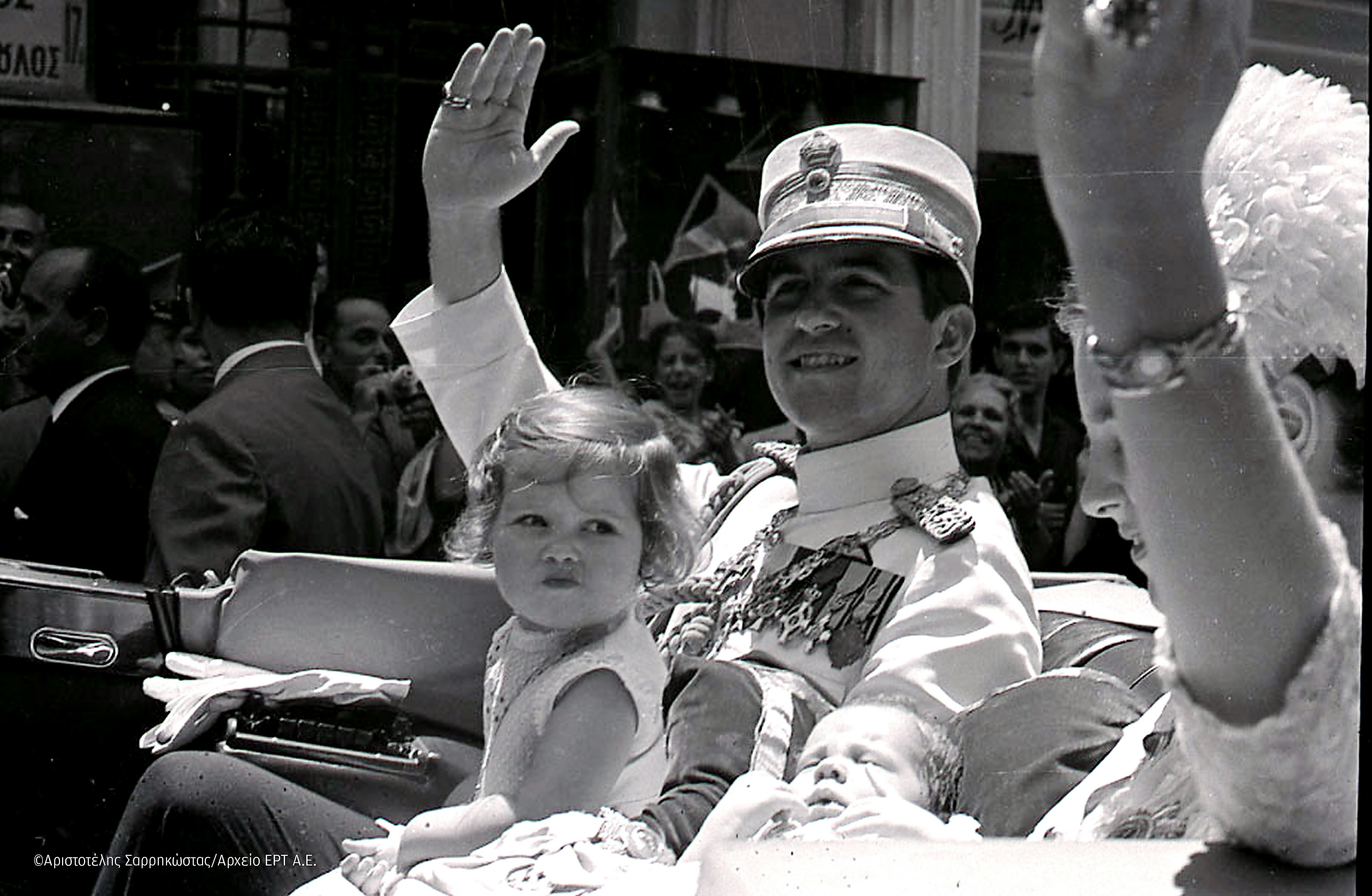 Τέως βασιλιάς Κωνσταντίνος: Σπάνια στιγμιότυπα από τη ζωή του μέσα από το αρχείο του Αριστοτέλη Σαρρηκώστα-11