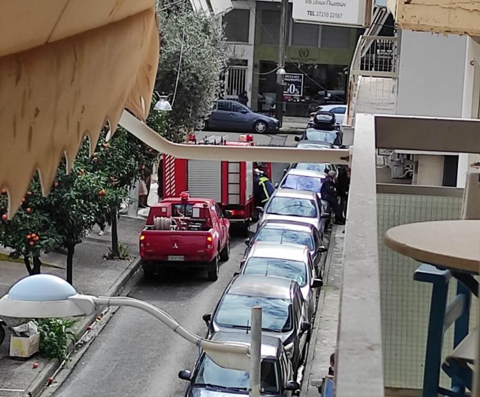 Καλαμάτα: Συναγερμός για φωτιά σε σπίτι στο κέντρο της πόλης-1