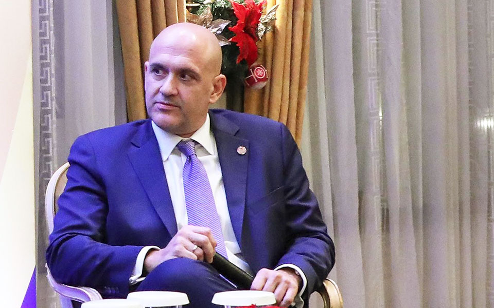 έντι-ζεμενίδης-στην-κ-όχι-στον-εκβ-562220980