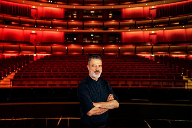 ο-γ-κουμεντάκης-στην-κ-στην-ελσ-δεν-α-562239388