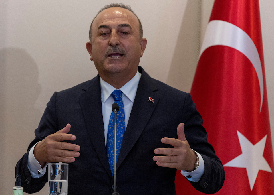 τσαβούσογλου-εξωφρενική-η-στάση-τη-562233088