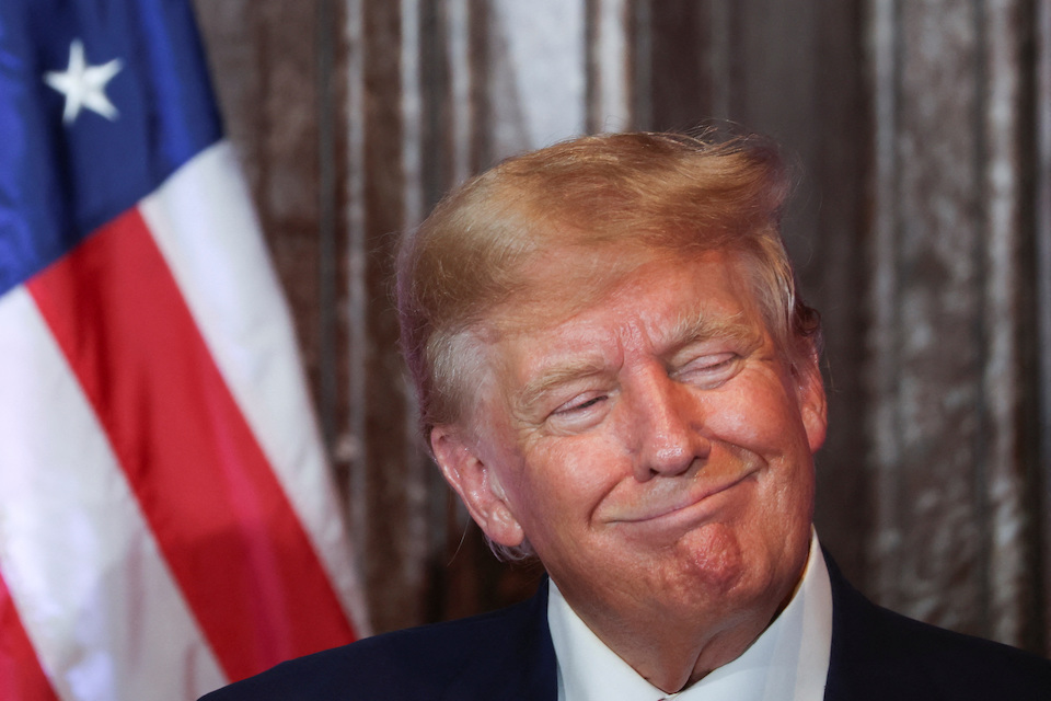 ντόναλντ-τραμπ-ο-τέως-πρόεδρος-καλείτ-562253767