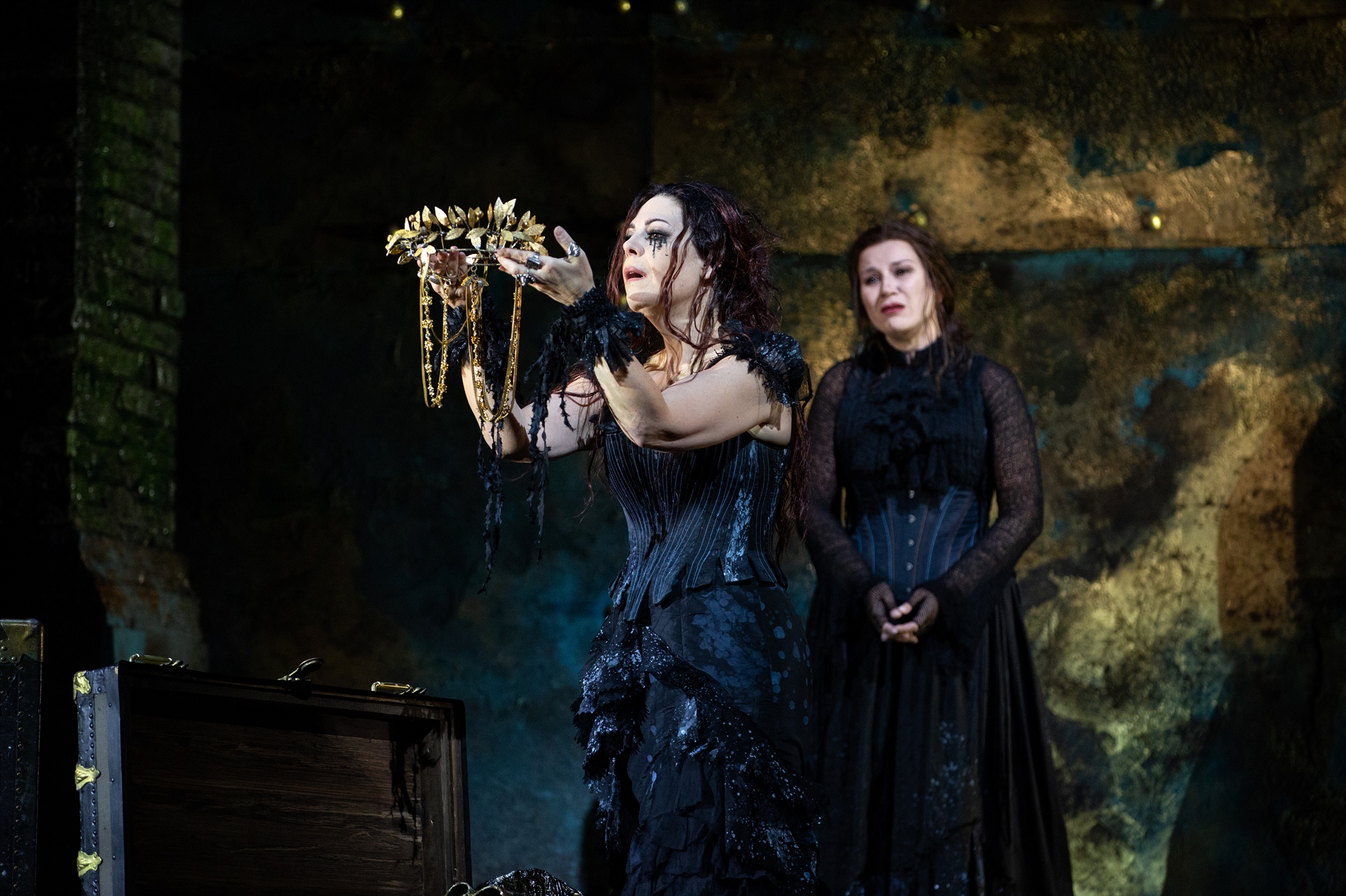 το-άγριο-άρωμα-της-μήδειας-562213030