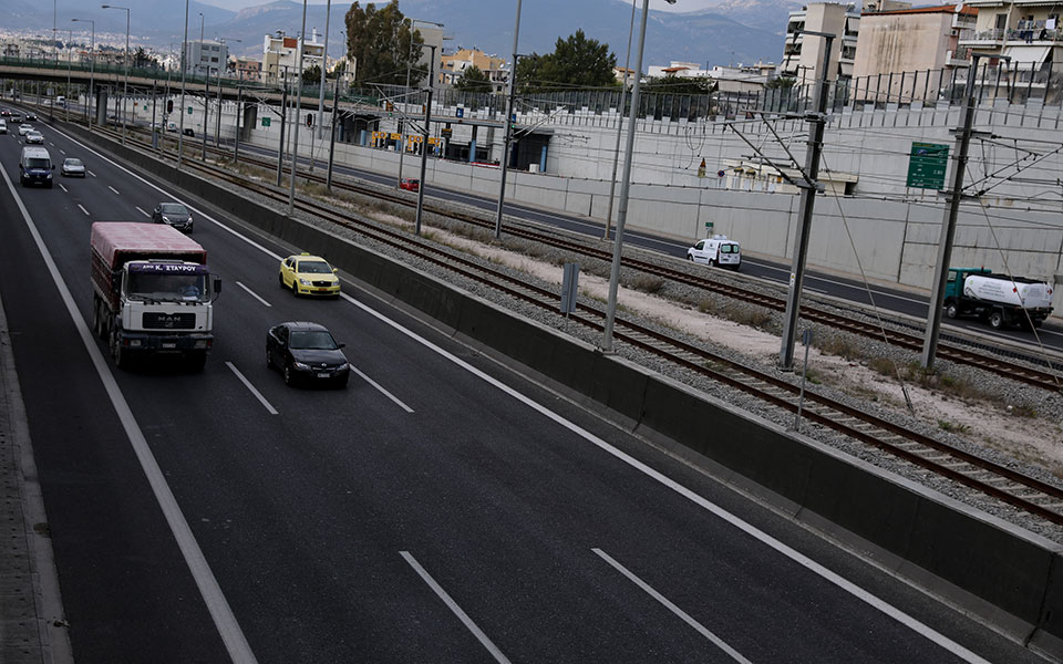 κίνηση-τώρα-τροχαίο-στην-αττική-οδό-562214983