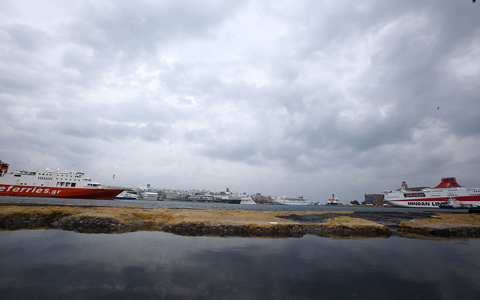 καιρός-αύριο-τοπικές-βροχές-και-χιόνι-562255531