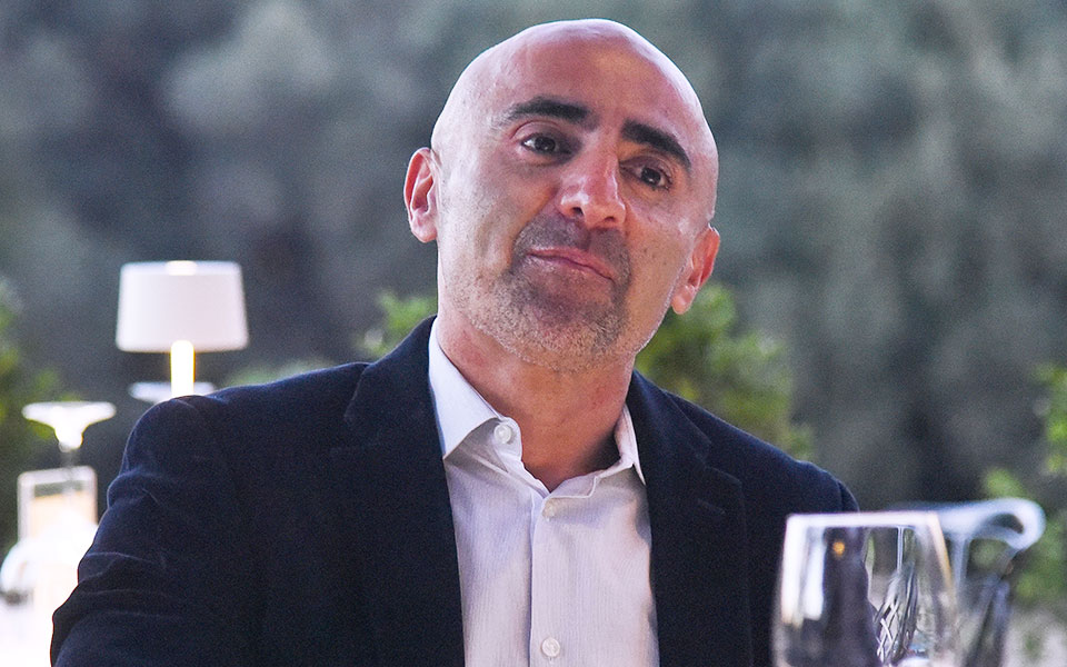 σ-τσαγαπτάι-στην-κ-απουσία-χημείας-μ-562243765