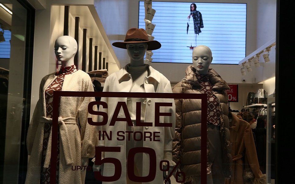 ξεκινούν-σήμερα-οι-χειμερινές-εκπτώσ-562218952