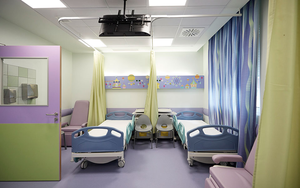 σε-νοσοκομεία-της-χώρας-τρία-αδέρφια-α-562215310