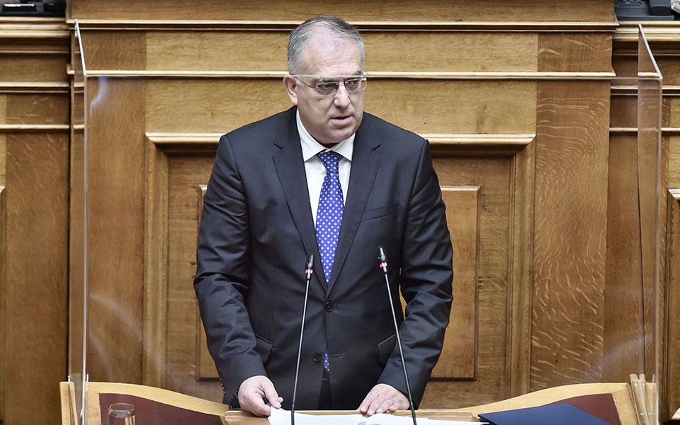 θεοδωρικάκος-απροσπέλαστα-τα-σύνορά-562229926