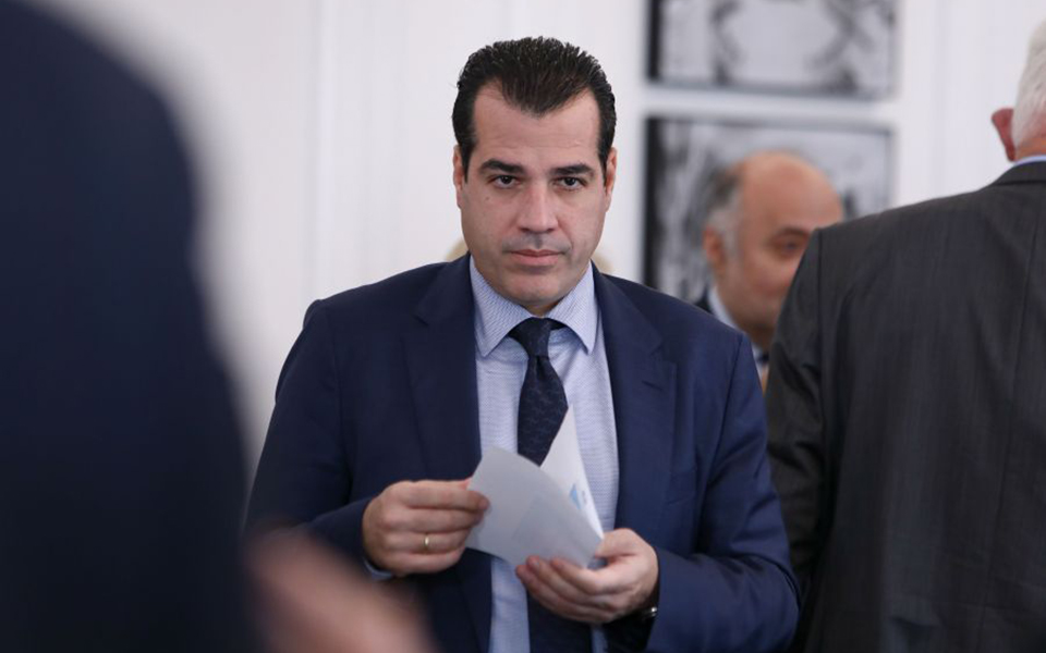 σύγκρουση-πλεύρη-ξανθού-για-τις-ελλε-562212274