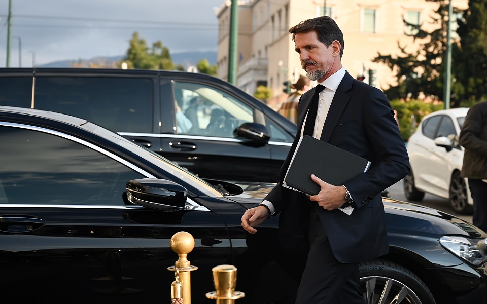 Κηδεία τέως βασιλιά Κωνσταντίνου: Το χρονοδιάγραμμα για τη Δευτέρα – Κλείνουν δρόμοι και ο εναέριος χώρος της Αθήνας-2