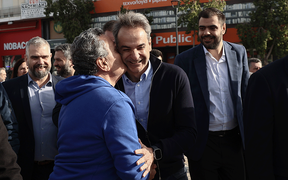 Μητσοτάκης από τον Κορυδαλλό: «Το στοίχημα της δεύτερης τετραετίας θα είναι οι καλύτεροι μισθοί»-1