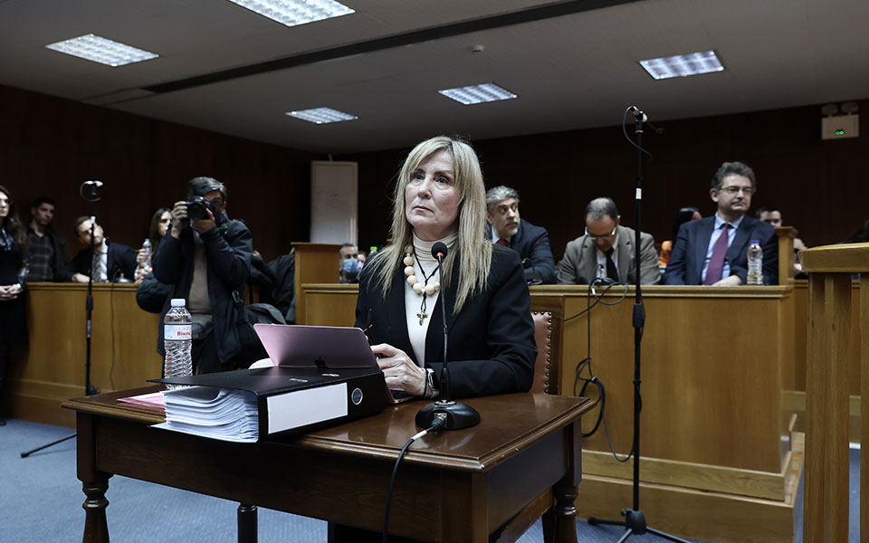 δέχθηκα-ανελέητο-πόλεμο-λέει-η-ελέν-562243525