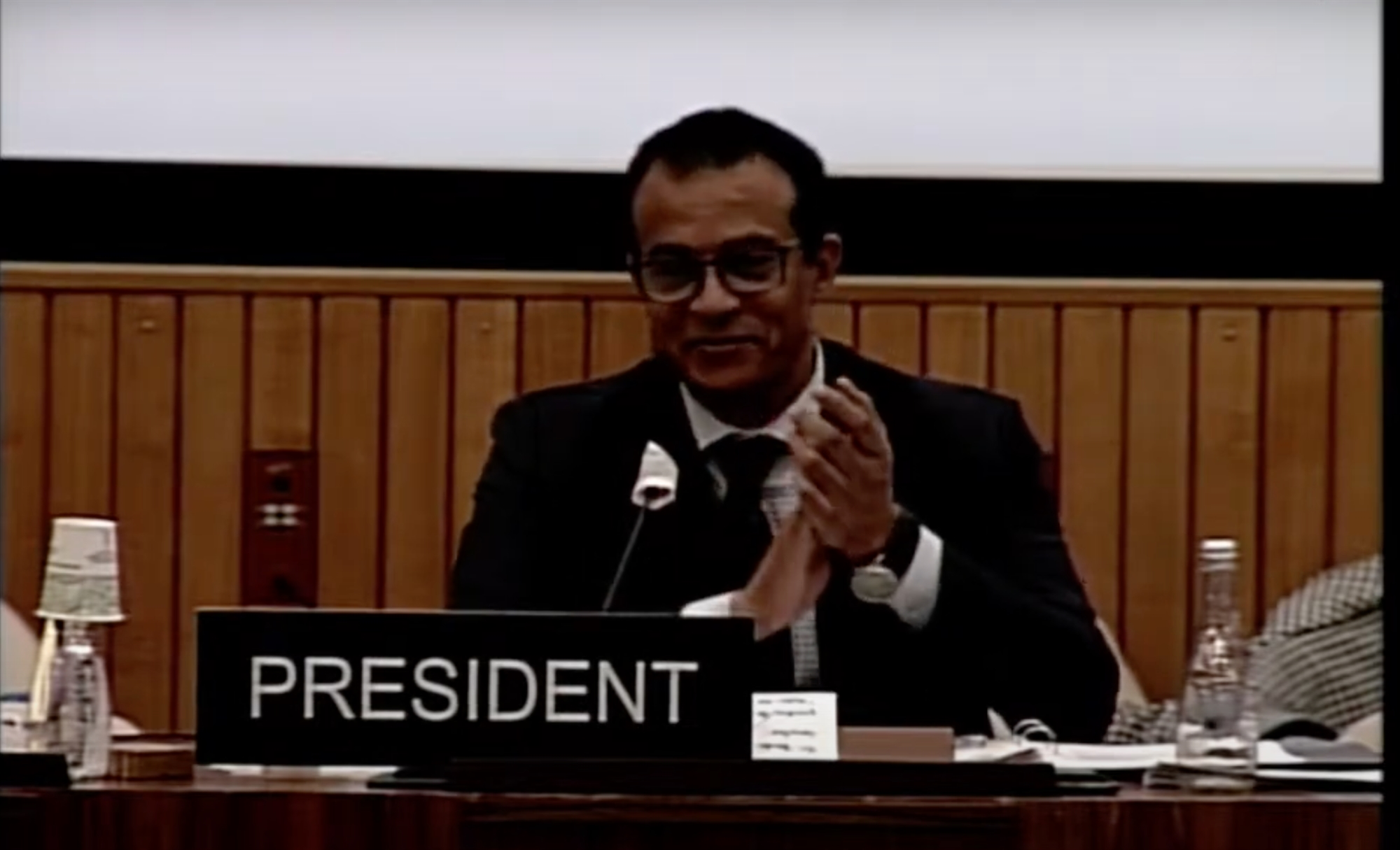 Οι σύμμαχοι πίσω από τα ντιλ για τα Γλυπτά-1