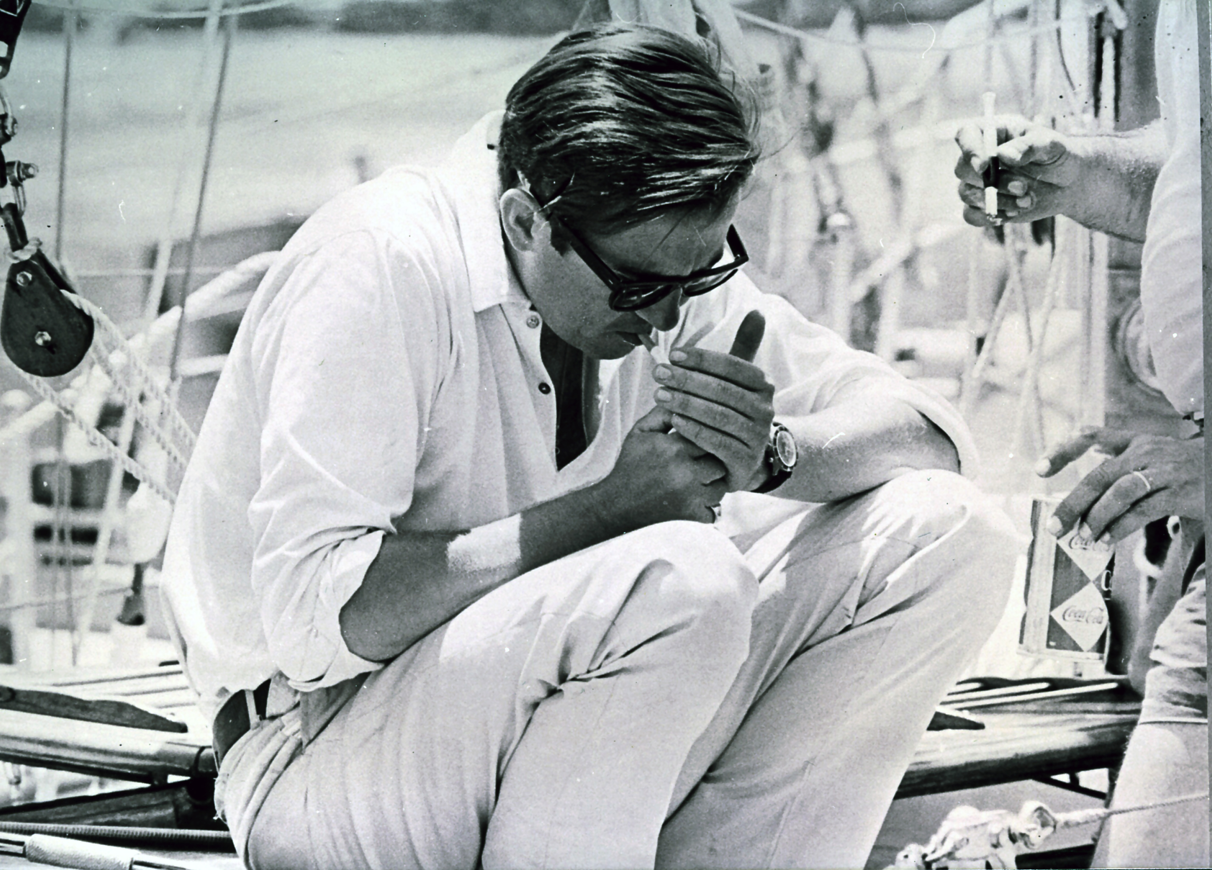 Η ορκωμοσία της δικτατορίας και ο σκυθρωπός βασιλιάς – Η ιστορία πίσω από την ιστορική φωτογραφία-2