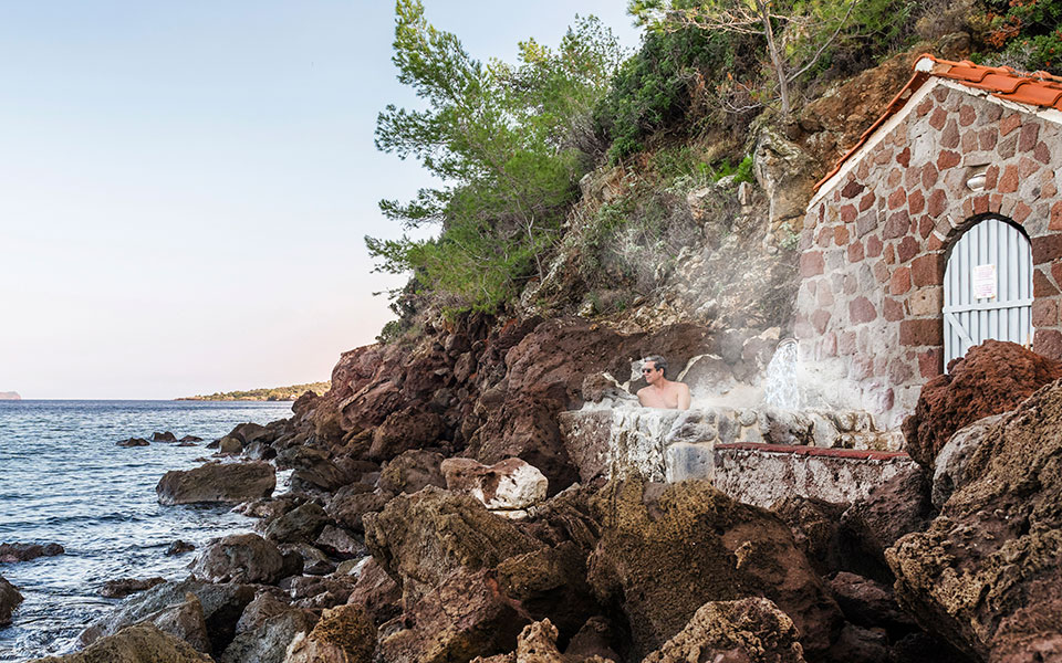 Ο απρόσμενος ελληνικός προορισμός που επέλεξαν οι New York Times στους κορυφαίους για το 2023-2