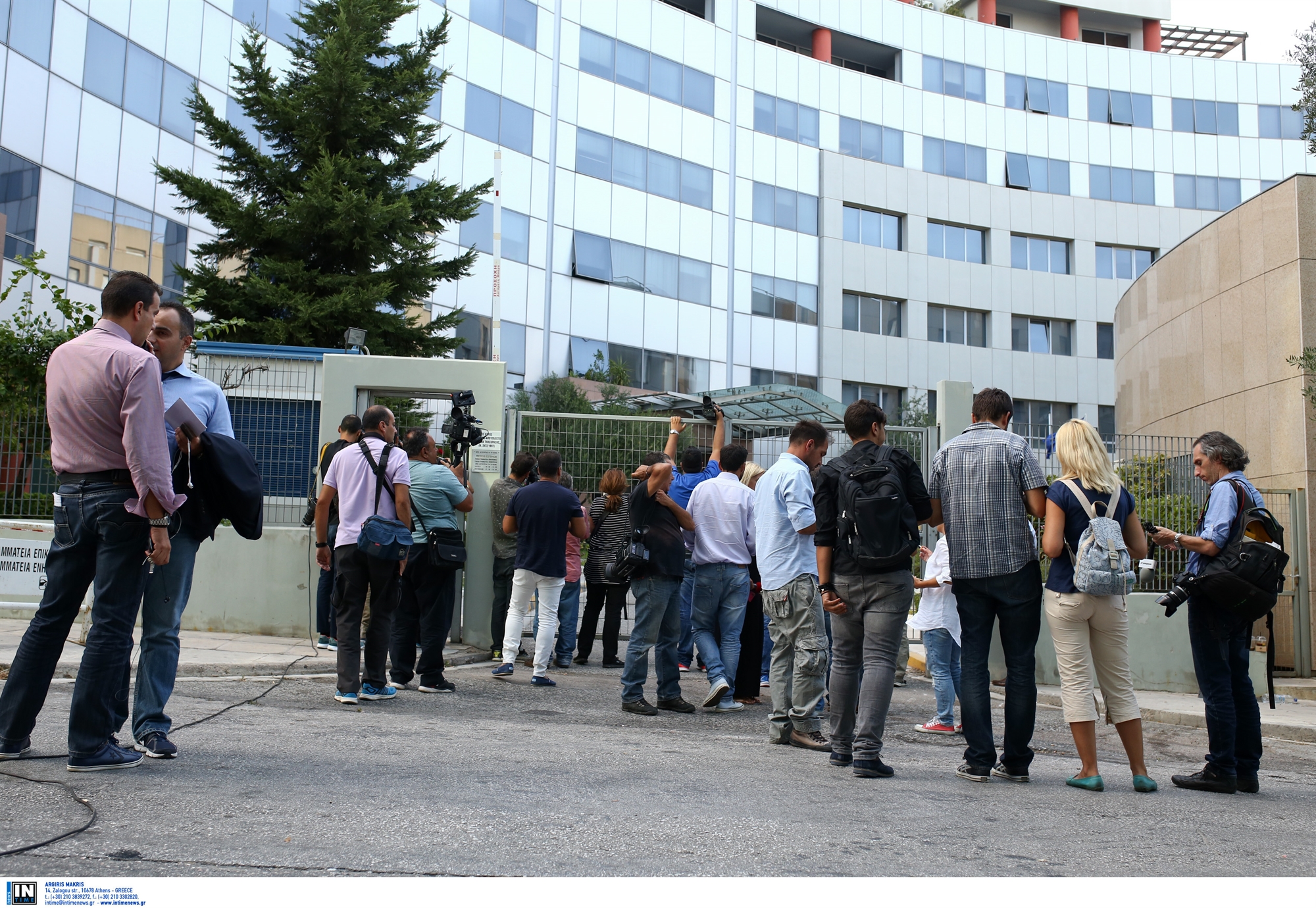 τηλεοπτικές-άδειες-μπαράζ-ερωτημάτω-562237129