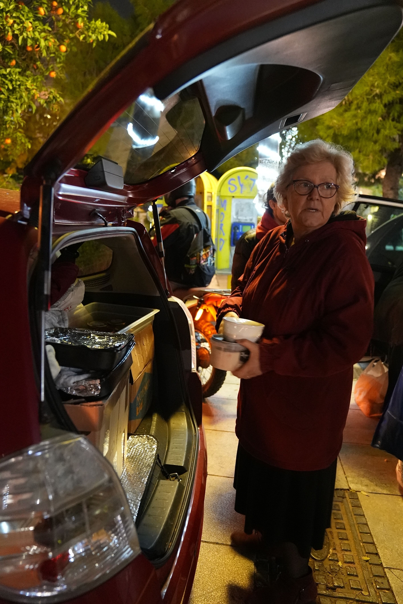 Από τους ξενώνες ξανά στην πλατεία;-1