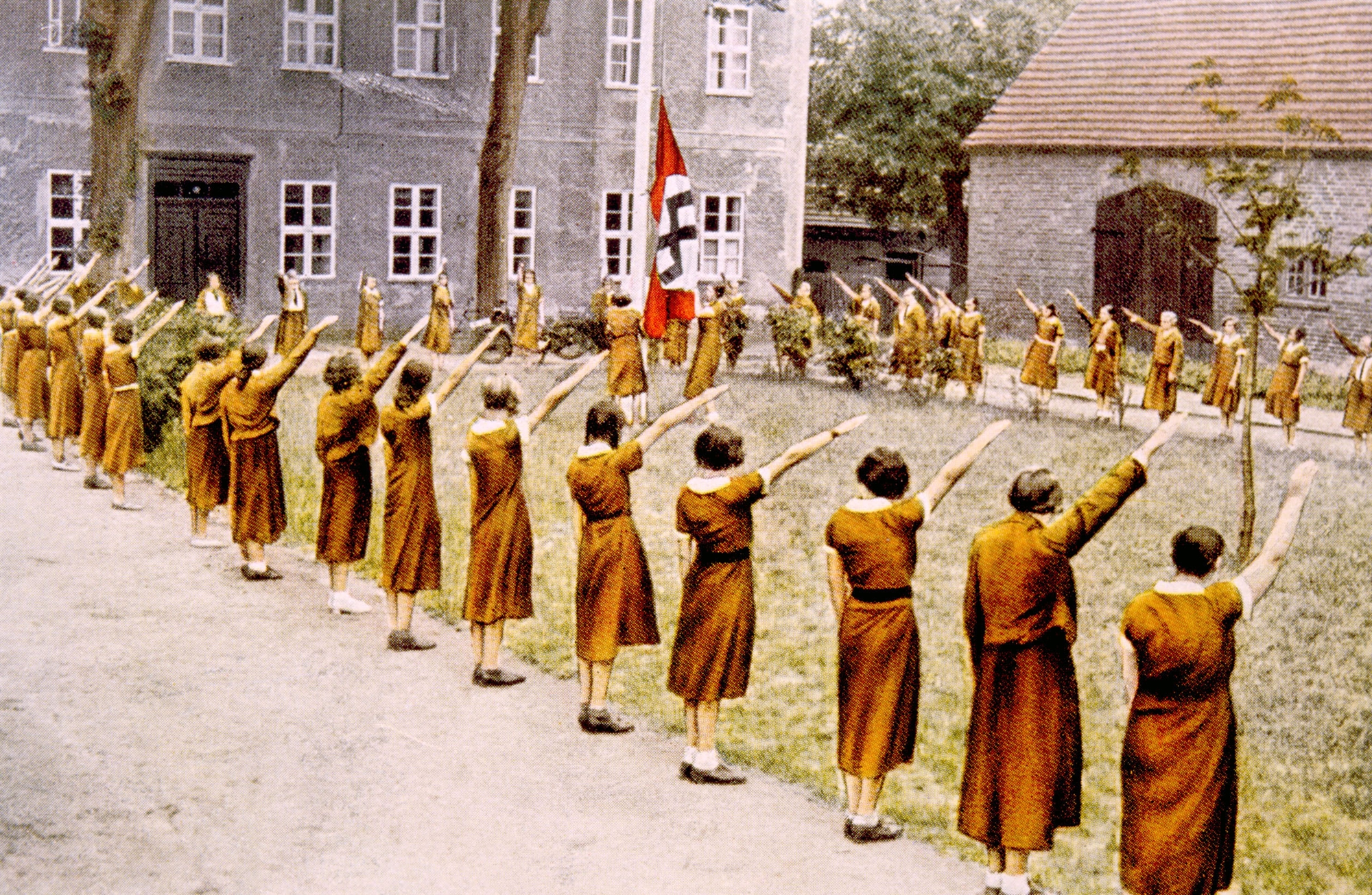 η-απολογία-ενός-εσωτερικού-μετανάσ-562228864