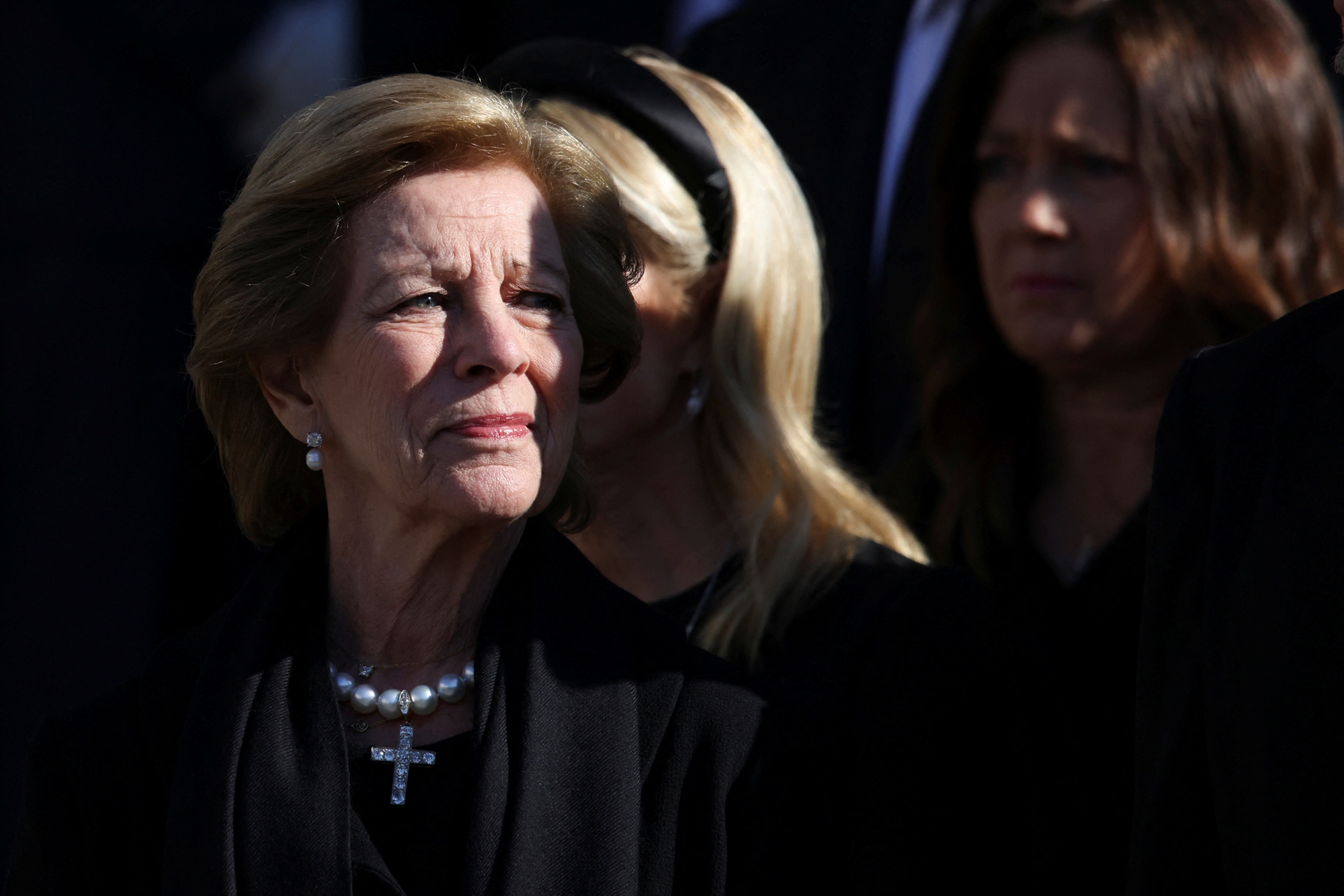 ο-ευρωπαϊκός-τύπος-αφιερώνει-εκτενή-ρ-562233412