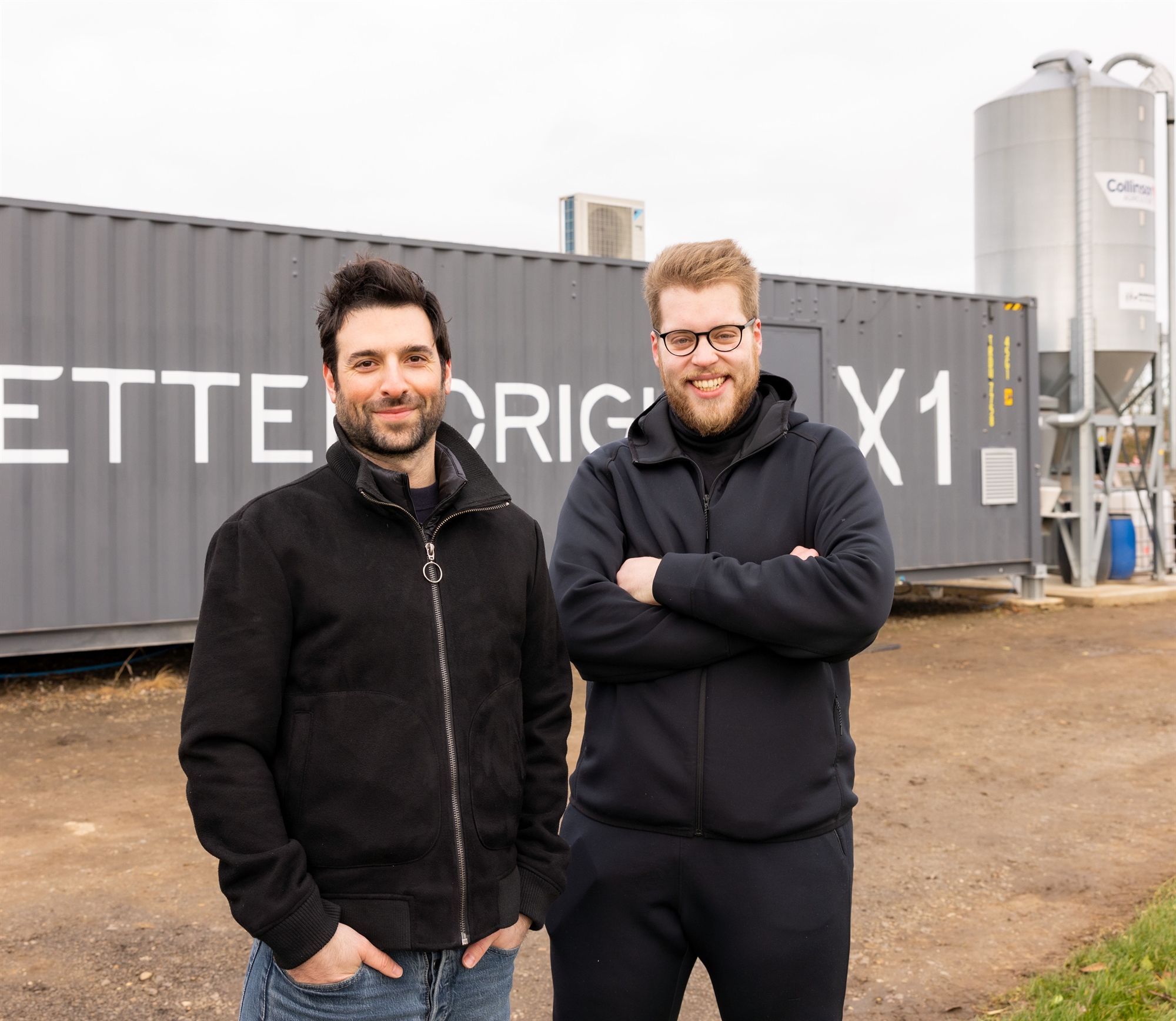 Χωράφια με ραντάρ και ζωοτροφές από έντομα-1